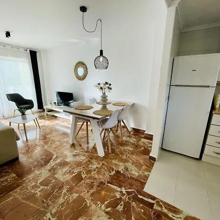 A982 - - 2004 Apartment Finestrat